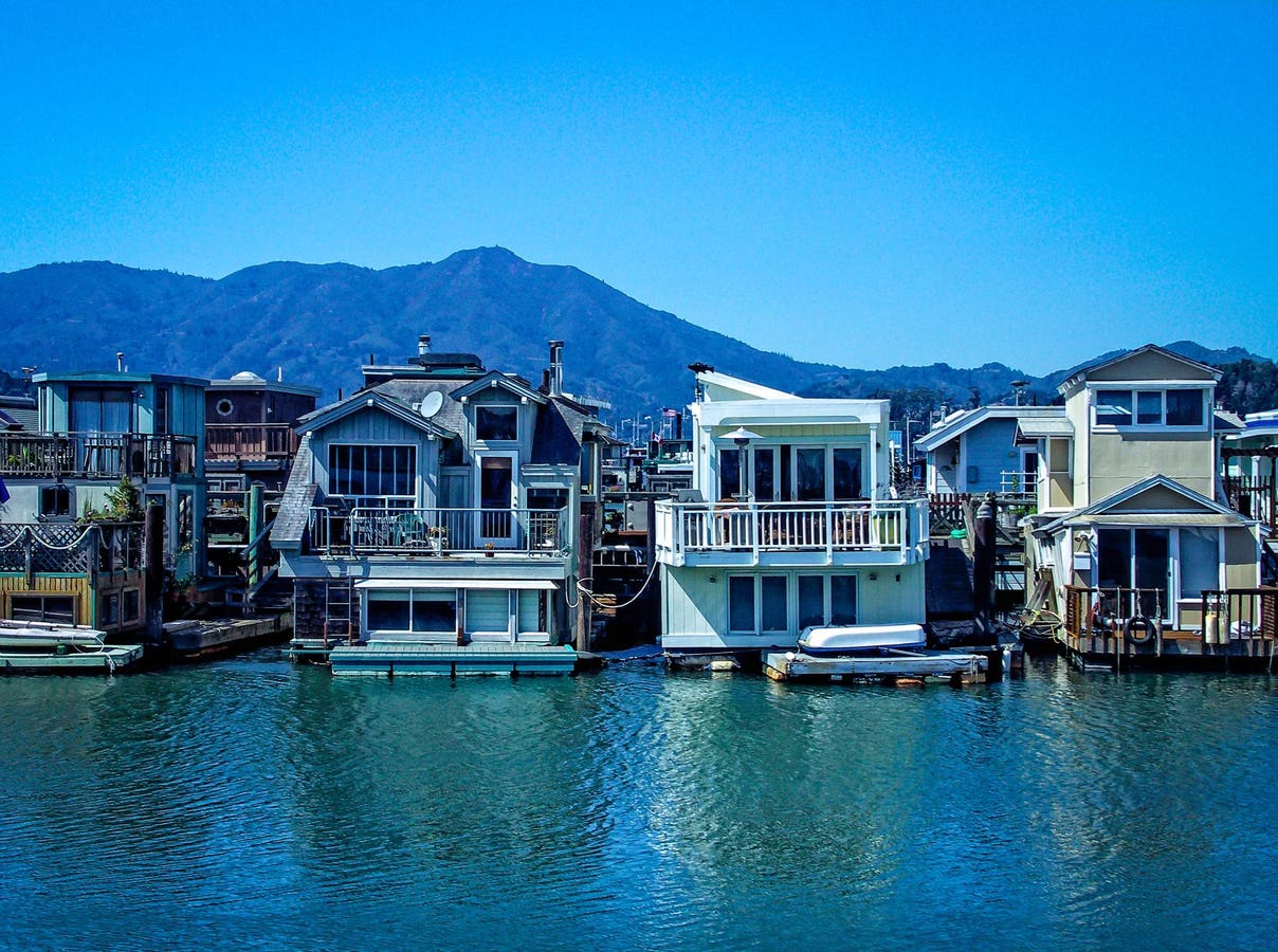 Notable Floating Residences Across America